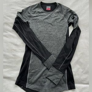 Icebreaker merino longsleeve.